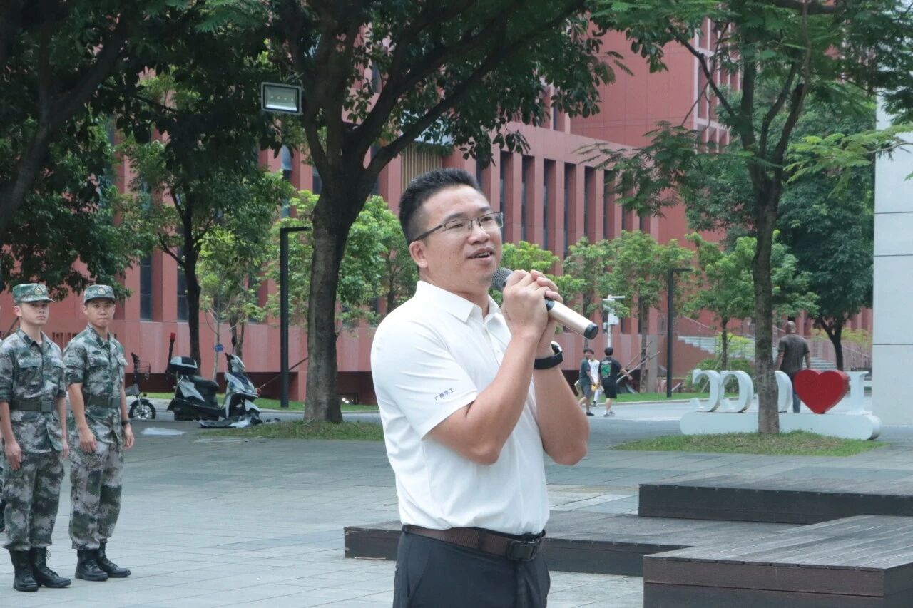 书记讲话.jpg